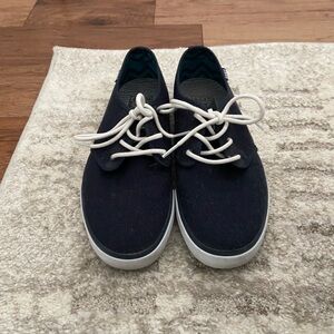 Reef slip on shoes, size 8